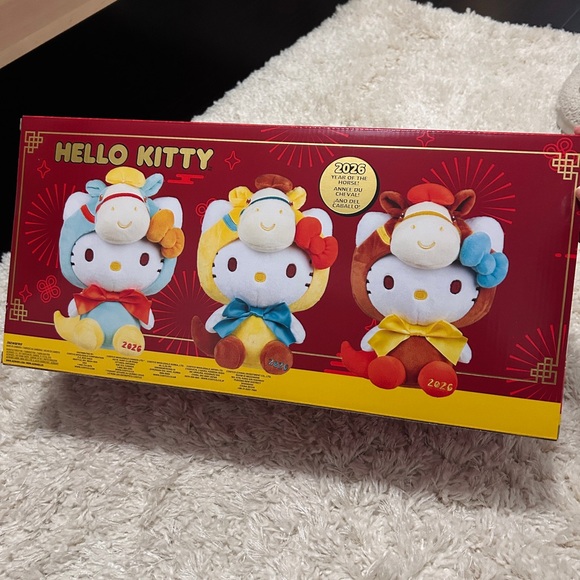 NEW❣️Limited Edition Hello Kitty 2026 Year of the Horse 8-Inch Plush 3-Pack - Picture 6 of 6